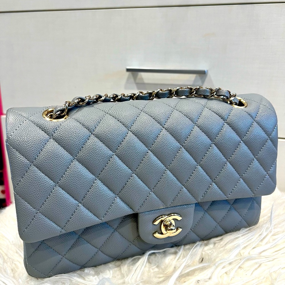 CHANEL Caviar